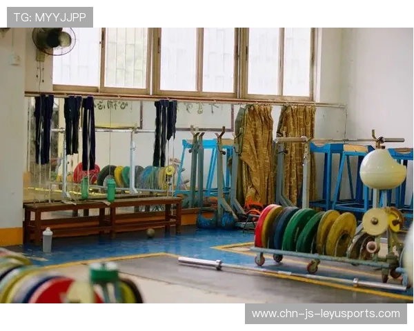 国际举重科研中心发布运动康复新器材试验结果，举重训练基地